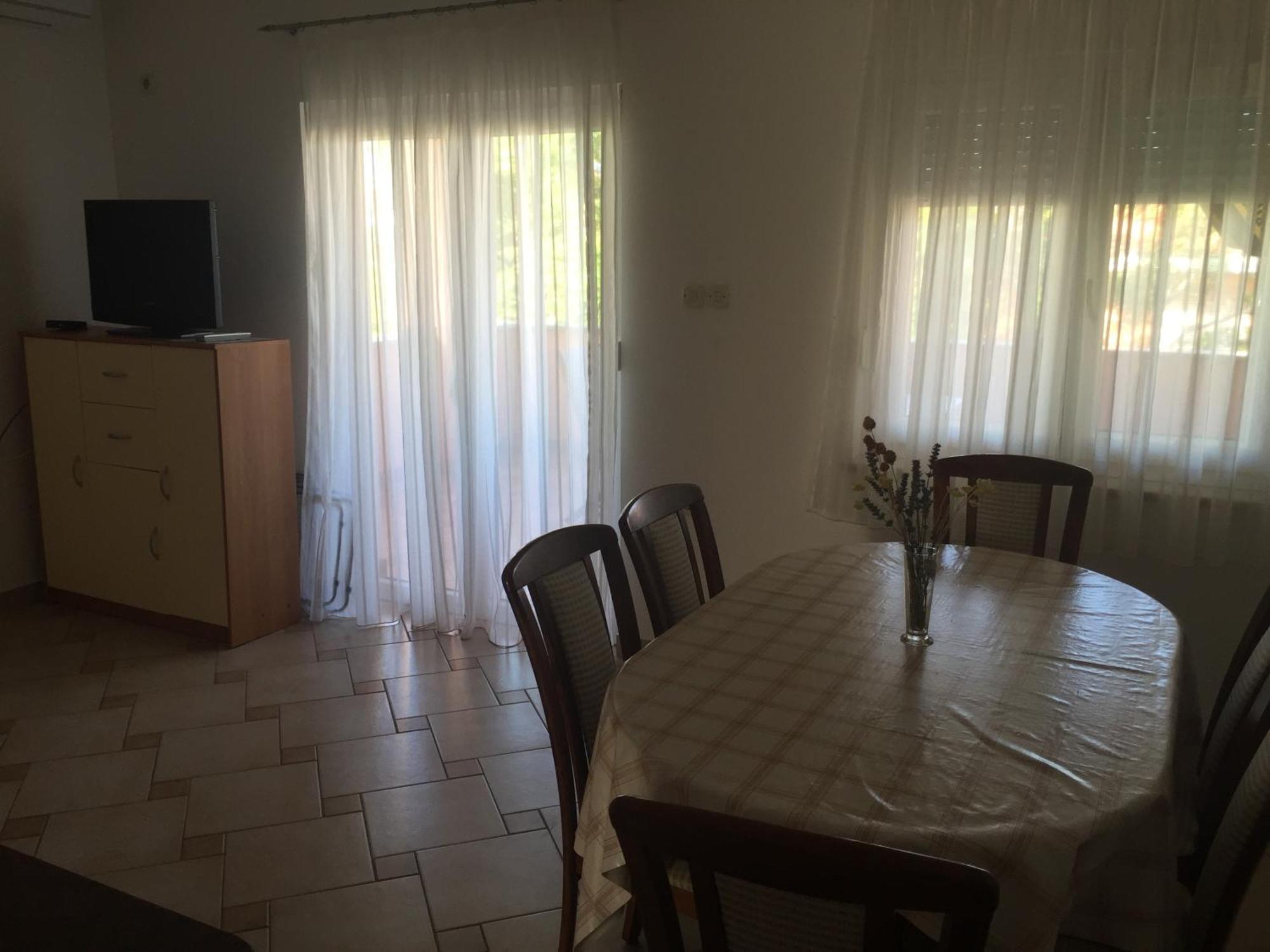 Apartments Vidovic Povljana Ruang foto