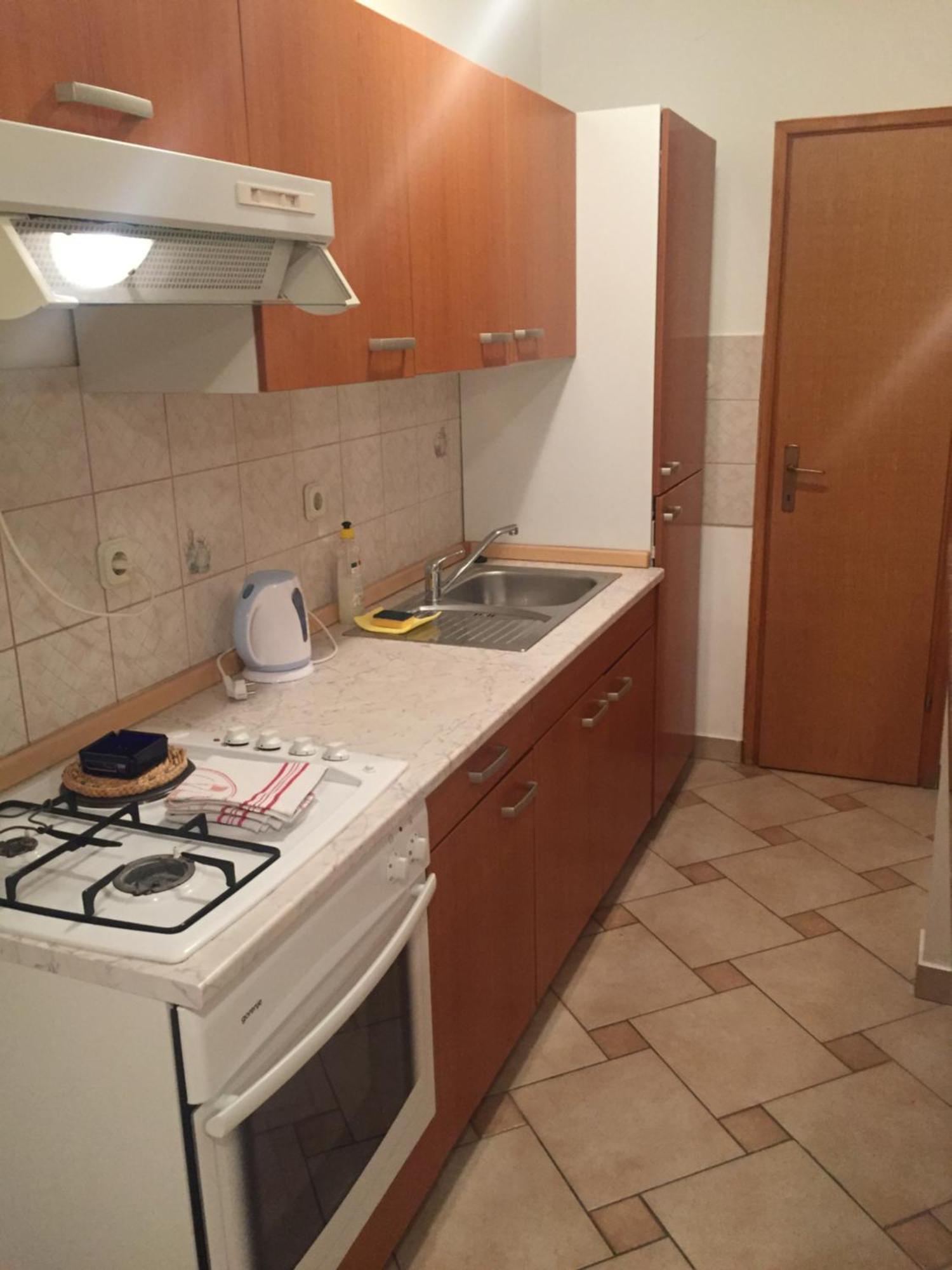 Apartments Vidovic Povljana Bagian luar foto