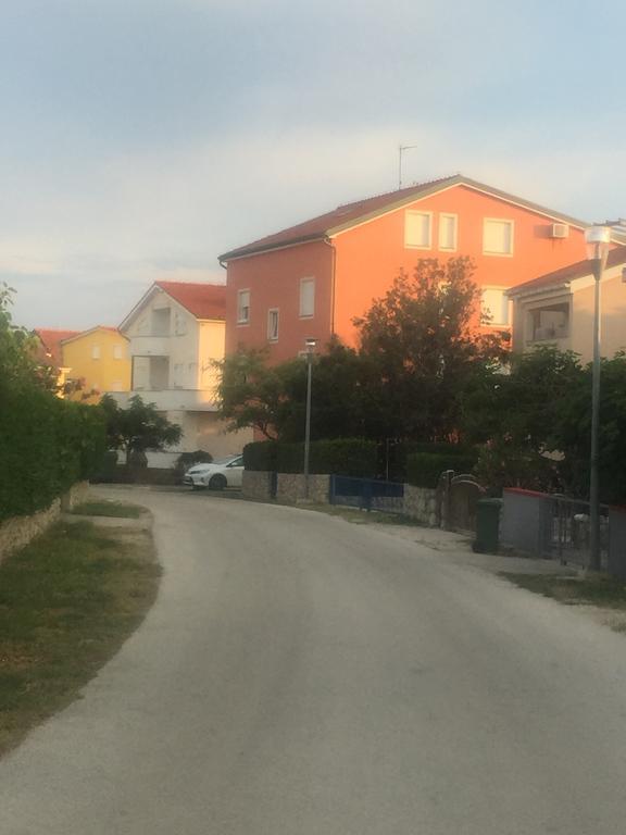 Apartments Vidovic Povljana Bagian luar foto